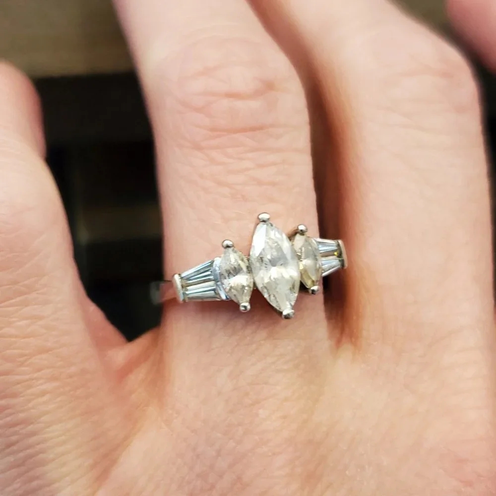Size 8 925 Sterling Silver Rustic Marquise Cubic Zirconia Ring - Picture 3 of 7